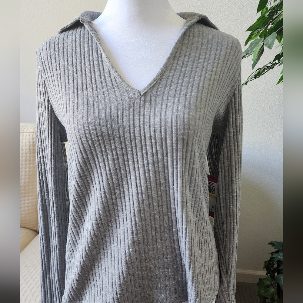 3 for $45 Vince Camuto Long Sleeve Ribbed Polo V Neck Gray Sweater (M)